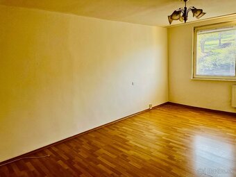 PRIESTRANNÝ 3 izbový byt, 79m2, Sídlisko II, HE - 7
