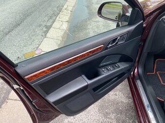 Škoda Superb 2.0 TDI PD Elegance DSG - 7