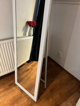 Zrkadlo s bielym rámom - 7