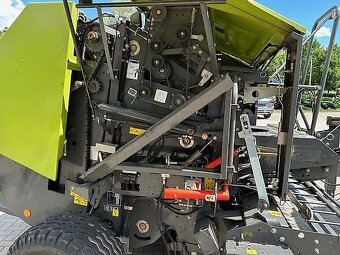 CLAAS Rollant 34 RC - 7