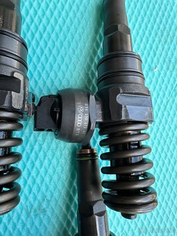 Trysky vstrekovac 038130073ag 1.9tdi 77kw bxe bkc bjb bru - 7