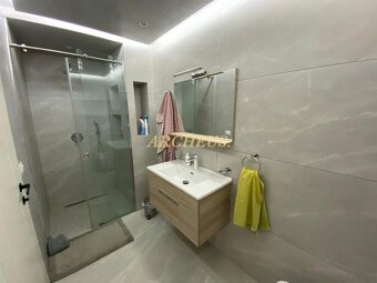 3 izbový - veľký,moderný apartmán, 108m2 , Albánsko - Golem - 7