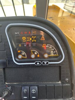 Teleskopický nakladač JCB 531-70 - 7