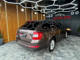 Škoda Octavia Combi 2.0 TDI Elegance/Style - 7