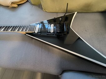 V rezervácii Jackson Randy Rhoads 32 blk - 7