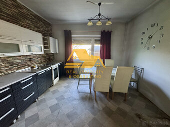 Znížená cena Rodinný dom v tichej uličke v Nesvadoch - 7