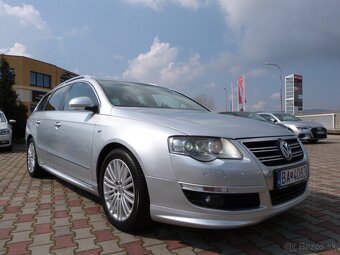 Volkswagen Passat Variant 3.2 V6 Highline 4-Motion DSG - 7