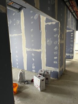 Rekonštrukcie bytov sadrokartónové priečky stropy podhľady - 7
