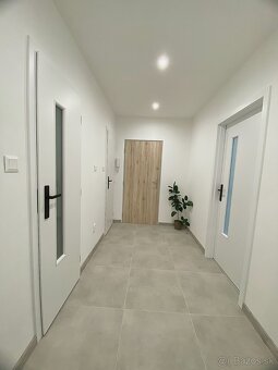 Opäť v ponuke:  Moderný 3 izbový byt - 7