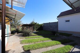 4 izbový rodinný dom s garážou v obľúbenej lokalite "západ - 7