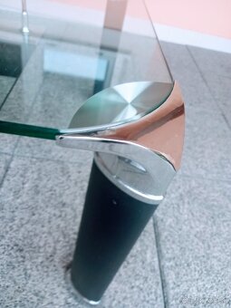 Stolík konferenčný - 7