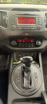 Predam KIA SPORTAGE 2.0 CRDi 4WD A6 - 7