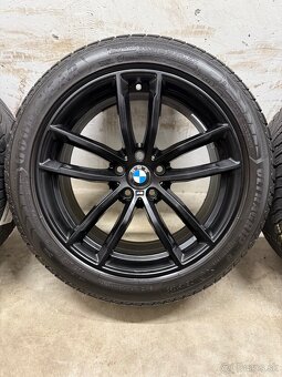 Zimná sada 5x112 R18 , 245/45/18 BMW 5 - G30 G31 Style 662M - 7