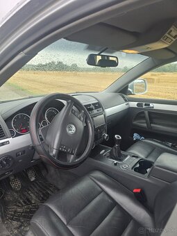 VW Tuareg 2.5L 6kvalt manuál android auto - 7