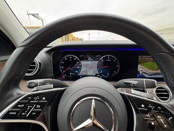 Mercedes-Benz E trieda 200 - 7