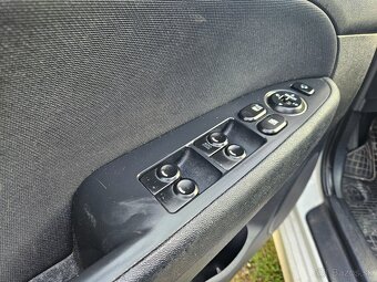 Hyundai i30 cw 1.4i - 7