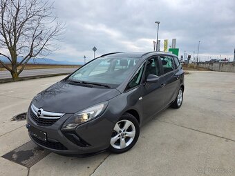 Opel Zafira 1,4benzín 2012 - 7