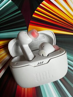 JBL Tune 230NC TWS biele + stuple /SUPER CENA/ - 7