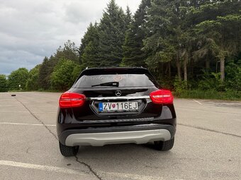 Mercedes Benz GLA 200d - 7