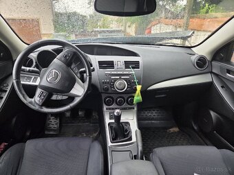 Mazda 3 na opravu - 7