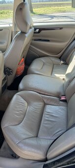 Volvo XC70 2,4 Turbo benzín 147 KW - 7
