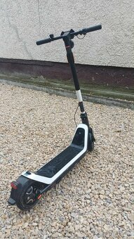 Predam el.kolobežku NIu KQi3 pro - 7