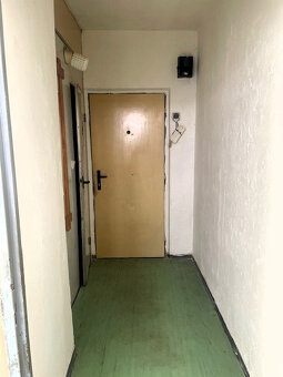 TOP LOKALITA - 1i byt na Malinovského ul. v Brezne - 7