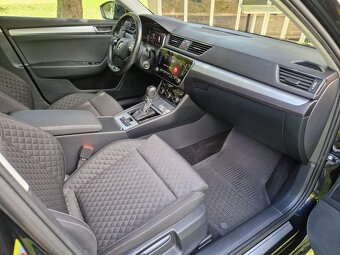 Superb Combi 2,0 TDI 110kw Virtual - 7