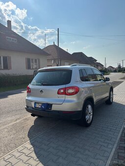 Predám Volkswagen tiguan rok výroby 10/2010 - 7