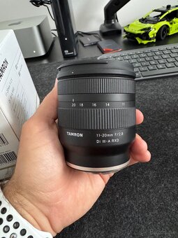 Sony ZV-E10 + Tamron 11-20 + Sony grip - 7