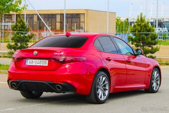 "Predané" Alfa Romeo Giulia 2.2 JTDM Veloce AT AWD - 7