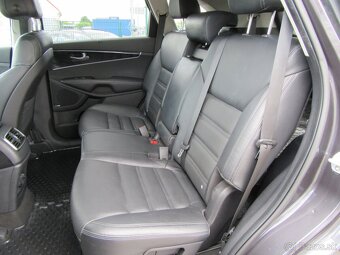 Kia Sorento 7miestne - 7