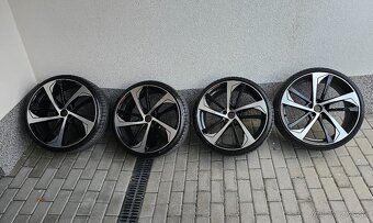 Alu disky na Audi 5x112 R20 s pneu 235/30 R20 Falken - 7
