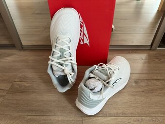 Altra Rivera - NOVE - ZARUKA - 7