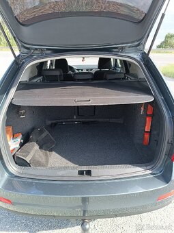 Škoda Octavia kombi 1,6tdi 81KW - 7