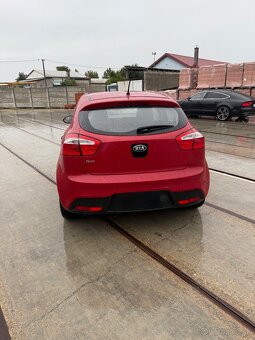 Predam KIA Rio 1.25 benzín - 7