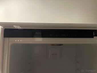 Predám vstavanú chladničku AEG - 7