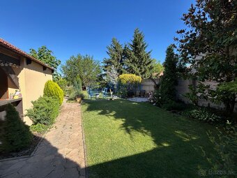 NOVÁ CENA Vidiecky dom s nádhernou záhradou dvojgaráž, t - 7