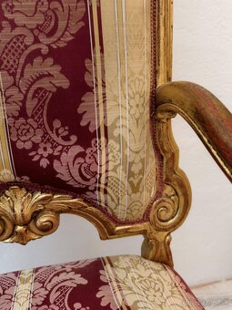 Majestátny trón - 7