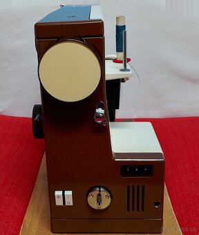 Šijací stroj LADA a VICTORIA. - 7