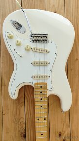 Fender JV Modified 60s stratocaster 2021

 - 7