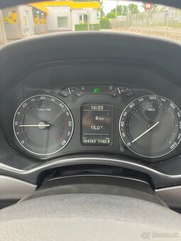 Škoda Octavia 2Z Facelift 2009 Sedan 1.9TDI 77kw Manuál - 7