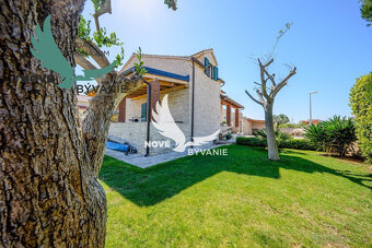 Krásna kamenná vila s bazénom na predaj - Vodice - Chorvátsk - 7