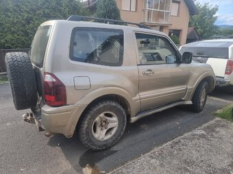 Predám Pajero 2.5d - 7