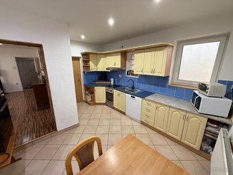 Rodinný dom 7+1, 240m², Teplička nad Váhom + Apartmán 2+1 - 7