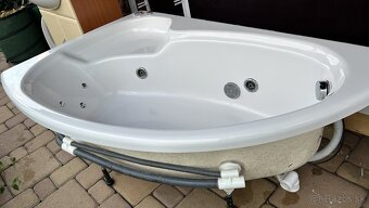 Rohová akrylátová vaňa so zástenou - 7