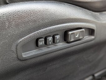 SUV Infiniti / 314 koní, automat, V8 / - 7