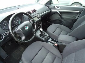 Škoda Octavia Combi 1.6 Ambiente - 7