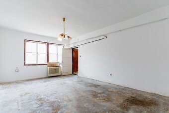 RD - čiastočná rekonštrukcia, 840 m2, Méra - Maďarsko - 7