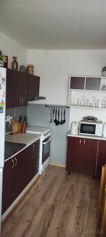 Prenajmem 4 izbový byt Humenné Sokolej - 7